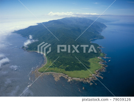 從天空看到的知床岬(北海道知床) 從天空看到的知床岬(北海道知床) 79039126