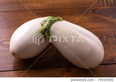 White eggplant 79039306