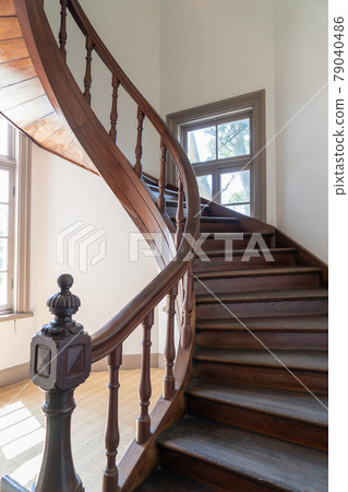 Tottori City, Tottori Prefecture Spring Chalk Western-style Building Jinpukaku Spiral Staircase 79040486