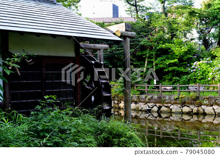 Comfortable space in the city center Nabeshima Shoto Park with a beautiful wooden public toilet Comfortable space in the city center Nabeshima Shoto Park with a beautiful wooden public toilet 79045080
