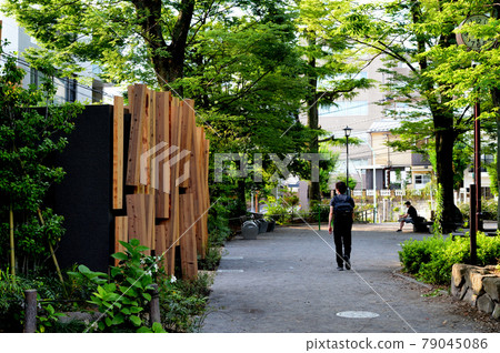 Comfortable space in the city center Nabeshima Shoto Park with a beautiful wooden public toilet Comfortable space in the city center Nabeshima Shoto Park with a beautiful wooden public toilet 79045086