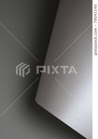 具有金屬質感的奢華紙張 79045149