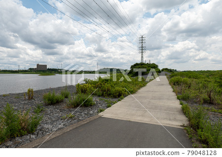 埼玉縣埼玉市陰天芝川水庫溢流堤 埼玉縣埼玉市陰天芝川水庫溢流堤 79048128