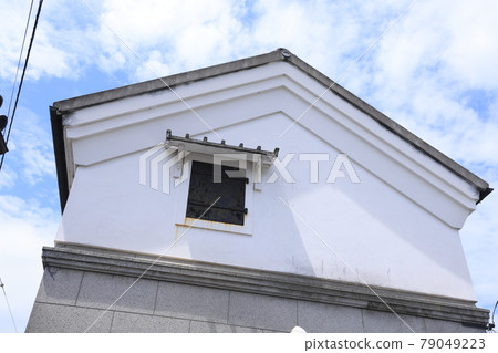 An old and very beautiful building in Tamano City, Okayama Prefecture An old and very beautiful building in Tamano City, Okayama Prefecture 79049223