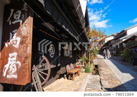 秋天的馬籠旅館，舊街景 <岐阜縣中津川市> 79051804