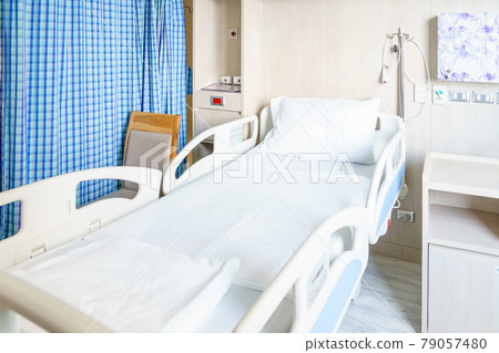 Hospital room with beds and comfortable medical equipped in a modern hospital 79057480