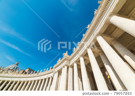 Colonnade in Saint Peter square Colonnade in Saint Peter square 79057893