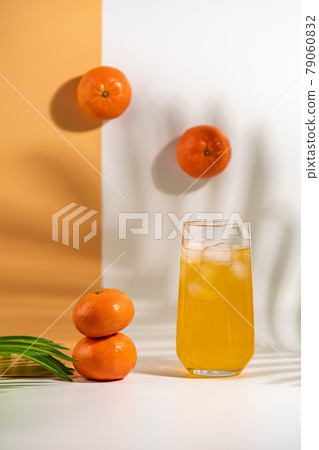 refreshing tangerine drink 79060832