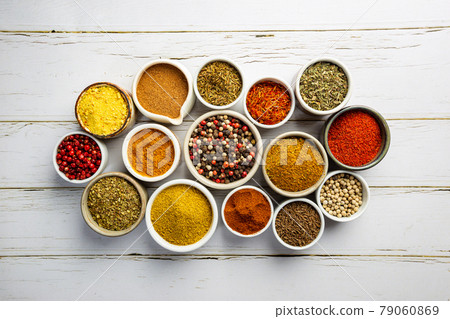 Herbs and spices in bowels 79060869