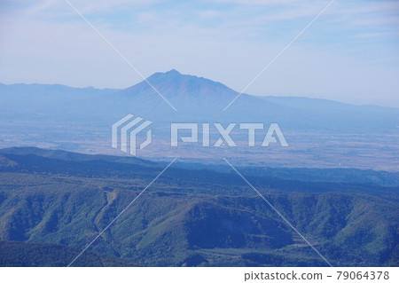 從青森縣八甲田山看的磐城山 從青森縣八甲田山看的磐城山 79064378