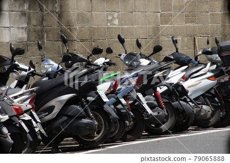 台灣機車巷道 79065888