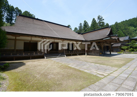和歌山縣高野山金剛三門院和本房入口高野町 和歌山縣高野山金剛三門院和本房入口高野町 79067091