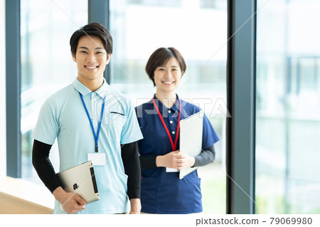 護理形象護理人員護理人員■拍攝合作“LINK FOREST” 79069980