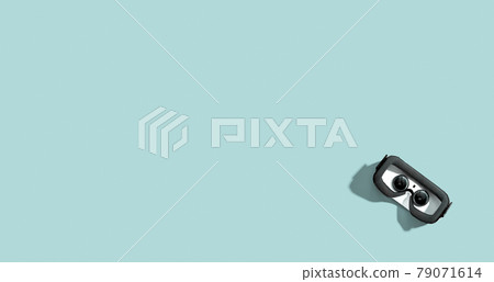 Virtual reality headset with shadow 79071614