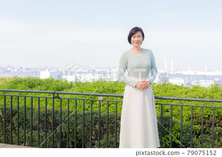 Middle senior women enjoying Yokohama Life tile Middle senior women enjoying Yokohama Life tile 79075152