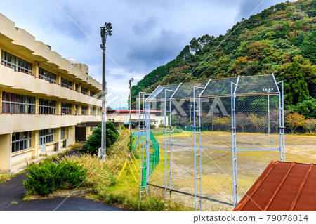 對馬市久原中小學關閉史實[長崎縣對馬市] 79078014