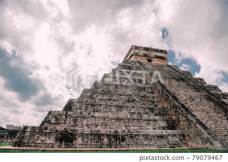 Ruins of the ancient Mayan civilization in Chichen Itza. Mexico. 79079467