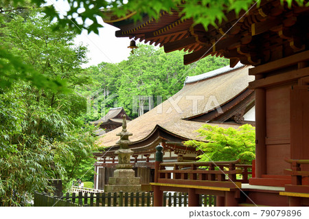 Chomeiji Temple (Chomeiji-cho, Omihachiman City, Shiga Prefecture) [Chomeiji-cho, Omihachiman City, Shiga Prefecture] 79079896