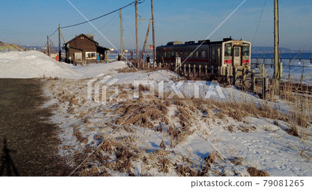 冬天的鄂霍次克海和塞莫線 79081265