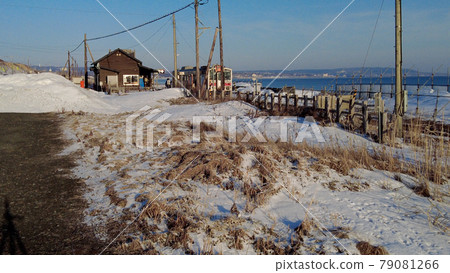 冬天的鄂霍次克海和塞莫線 79081266