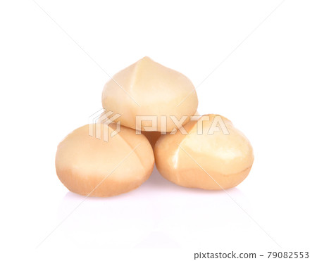macadamia nuts isolated on white background macadamia nuts isolated on white background 79082553
