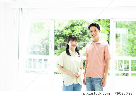 Married couple portrait looking at camera smile Married couple portrait looking at camera smile 79083782