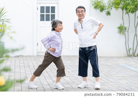 Senior couple jogging Senior couple jogging 79084231