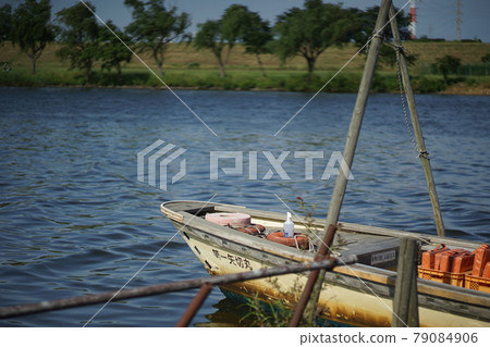 Yakiri ferry 79084906