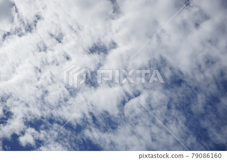 天空藍天多雲夏日 天空藍天多雲夏日 79086160