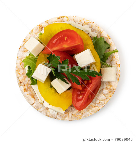 Rice cakes with cheese and tomato Rice cakes with cheese and tomato 79089043