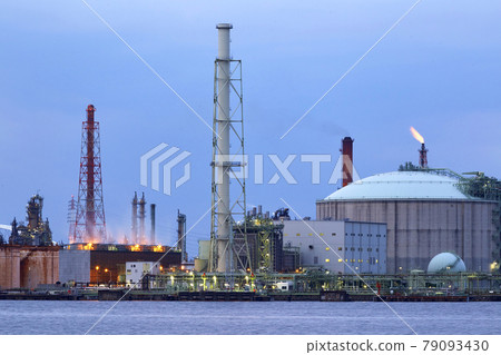 Factory night view, evening view, Sakai Port 79093430