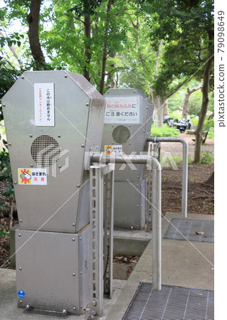 Manhole toilet that is useful in the event of a disaster Disaster prevention equipment Manhole toilet that is useful in the event of a disaster Disaster prevention equipment 79098649