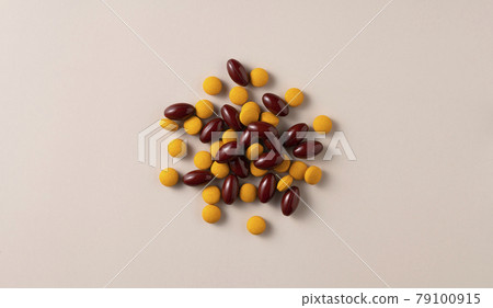 Supplement, tablet concept Supplement, tablet concept 79100915