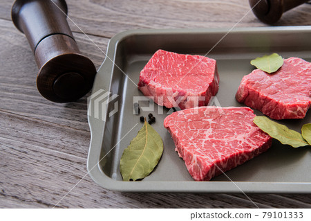 國產牛肉特寫餐具烹飪準備圖像素材 國產牛肉特寫餐具烹飪準備圖像素材 79101333