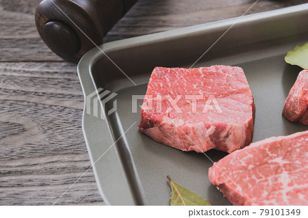國產牛肉特寫餐具烹飪準備圖像素材 國產牛肉特寫餐具烹飪準備圖像素材 79101349