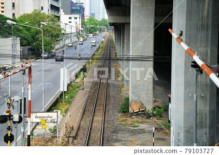 station, train station, tie 79103727