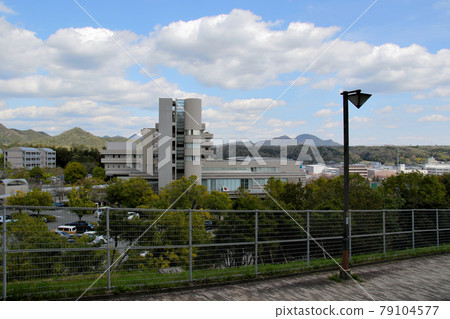 View of Sanda Municipal Hospital from the side 79104577