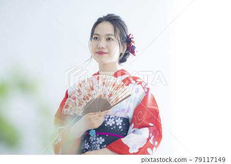 A woman in a yukata A woman in a yukata 79117149
