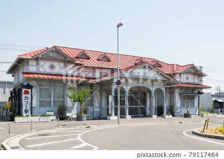 Hamadera Koen Station Old Station Building 79117464