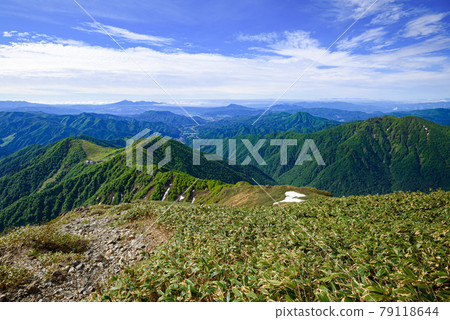 (Gunma Prefecture) Tanigawadake Tenjin Ridge seen from Nishikuro Ridge (Gunma Prefecture) Tanigawadake Tenjin Ridge seen from Nishikuro Ridge 79118644