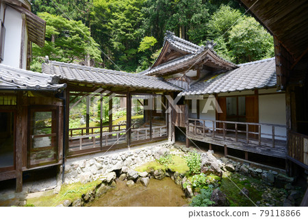 Kochidani Amida 寺廟、庭院和發誓人的石頭陵墓,大原,左京區,京都 Kochidani Amida 寺廟、庭院和發誓人的石頭陵墓,大原,左京區,京都 79118866