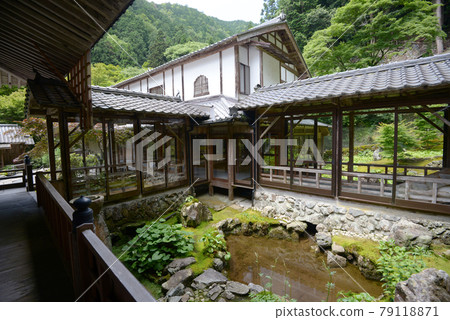 Kochidani Amida Temple Courtyard and Corridor Ohara, Sakyo-ku, Kyoto Kochidani Amida Temple Courtyard and Corridor Ohara, Sakyo-ku, Kyoto 79118871
