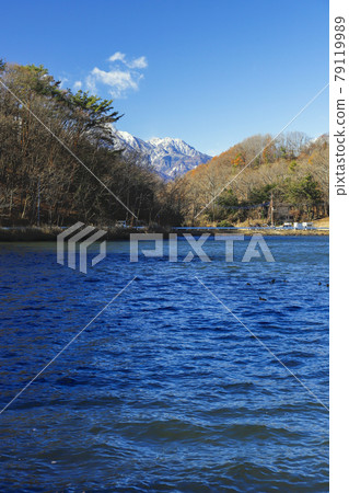 【山梨縣甲府市】秋天的千代田湖和南阿爾卑斯山 79119989