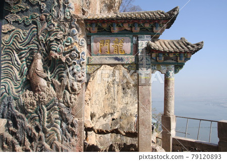 昆明西山龍門 79120893