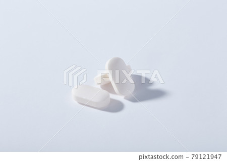 pill pill 79121947