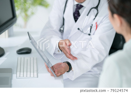 Medical image face-to-face medical examination Medical image face-to-face medical examination 79124574