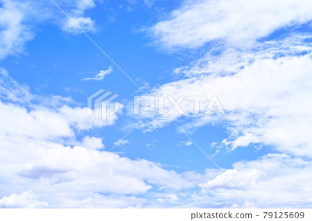 藍色的天空和雲圖像 藍色的天空和雲圖像 79125609