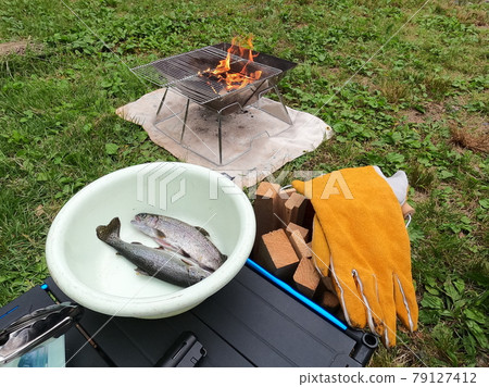 Family camp: Bake and eat the fish you catch Family camp: Bake and eat the fish you catch 79127412