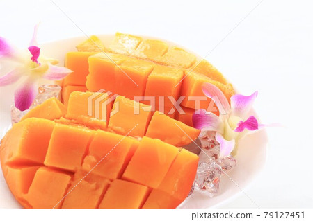Ripe Taiwan mango Ripe Taiwan mango 79127451