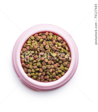 Dry kibble animal food. Dried food for cats or dogs. 79127485